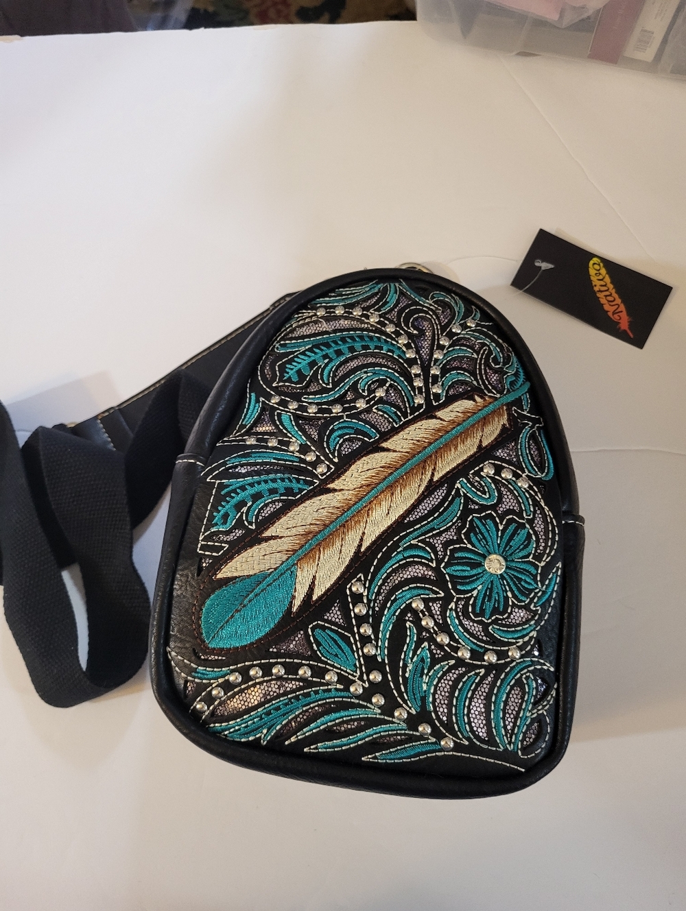 New Embroidered Feather Crossbody Bag Cherokee NC #1276-2649